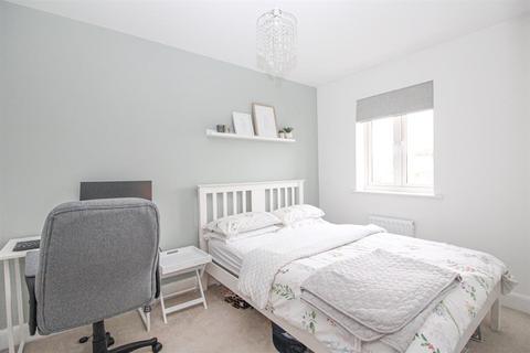 8 Mill Holme Fold, Bradford, BD10 0FA