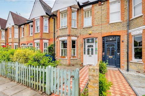 21 Ailsa Avenue, Twickenham, TW1 1NF