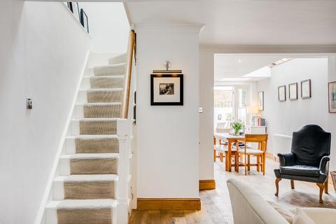 46 Station Road, London, SW13 0LP