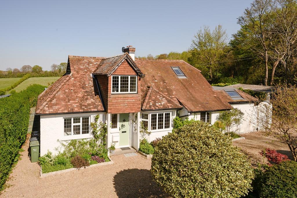 Shere Road, West Horsley... 4 bed detached house £1,500,000