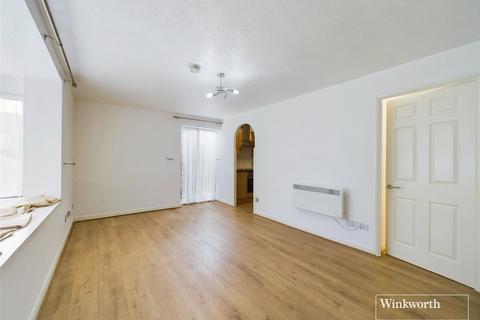 Studio to rent, Ammanford Green, Welsh Harp Village NW9