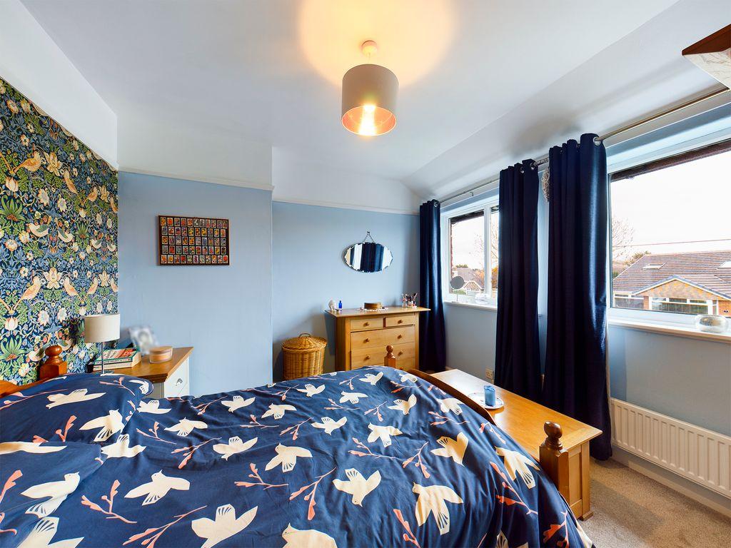 Bedroom 1 (Double)