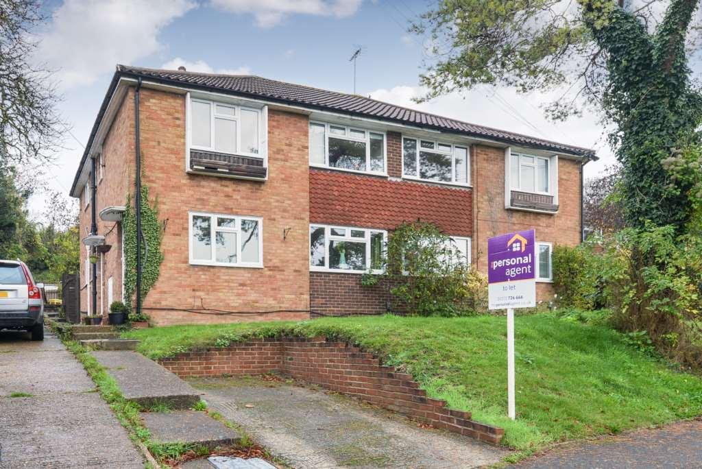 Rosebery Road, Langley Vale 2 bed £1,400 pcm (£323 pw)