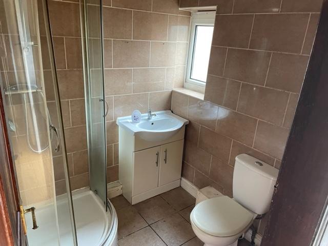 48 bromford lane bathroom