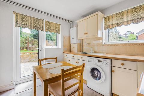 71 Holland Close, Bromley, BR2 7DS