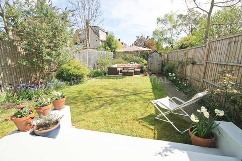 135 Elm Road, New Malden, KT3 3HP