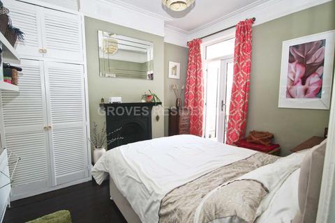 135 Elm Road, New Malden, KT3 3HP