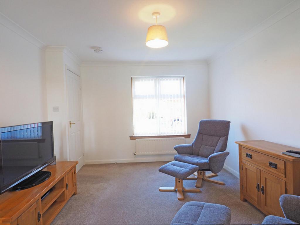 Obree Avenue, Prestwick, KA9 2 bed semidetached house £145,000