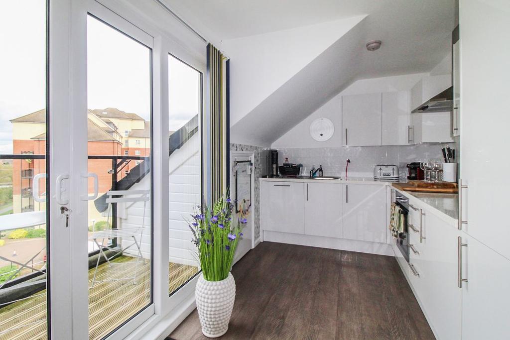 Windlass House, Traction Lane, Bedford 3 bed apartment £250,000