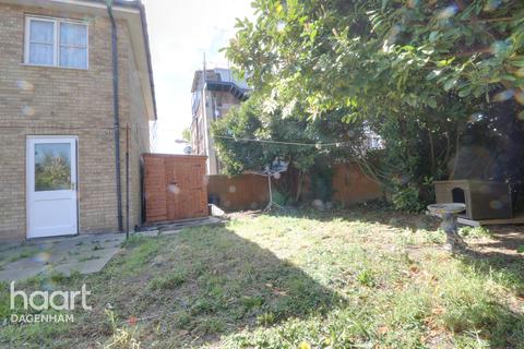 50 Causton Square, Dagenham, RM10 9HB