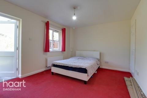 50 Causton Square, Dagenham, RM10 9HB