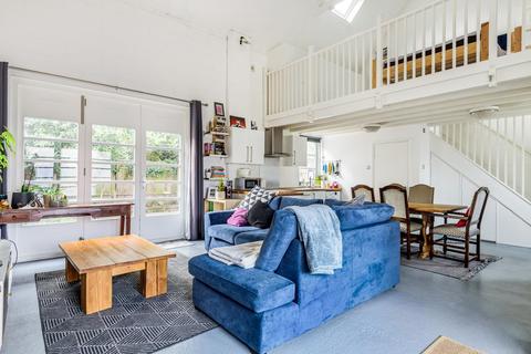 8 Upper Butts, Brentford, TW8 8DA