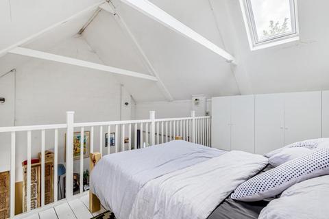 8 Upper Butts, Brentford, TW8 8DA