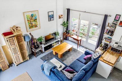 8 Upper Butts, Brentford, TW8 8DA