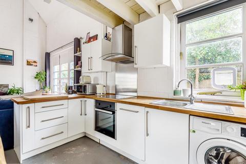 8 Upper Butts, Brentford, TW8 8DA