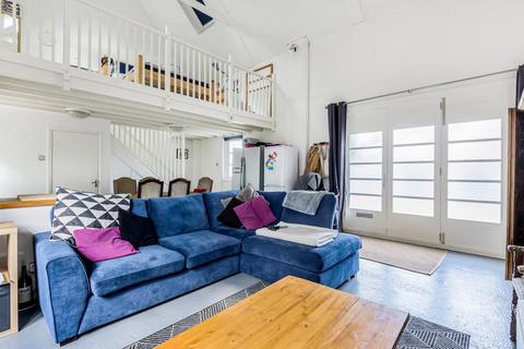 8 Upper Butts, Brentford, TW8 8DA