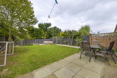 9 Mill Lane, Brockworth, Gloucester, GL3 4QQ