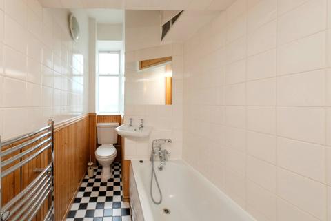 3f2, 11 Bellevue Road, Edinburgh, EH7 4DA