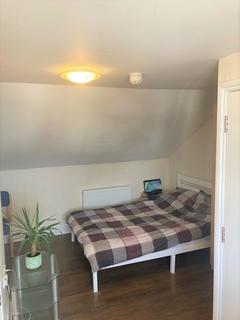 1 bedroom in a house share to rent, Double room in shared house - Exeter