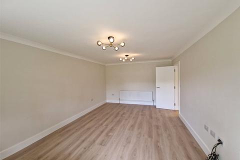 2 bedroom apartment to rent, Tring Avenue, Ealing, London, W5