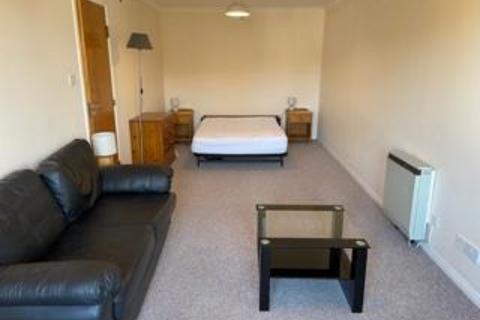 1 bedroom flat to rent, Headland Court, City Centre, Aberdeen, AB10