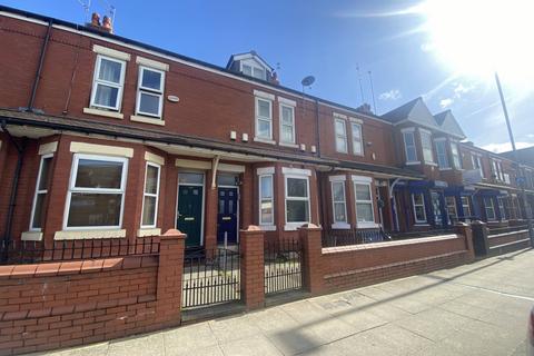 1 bedroom flat to rent, Langworthy Road, Salford, M6 5PP