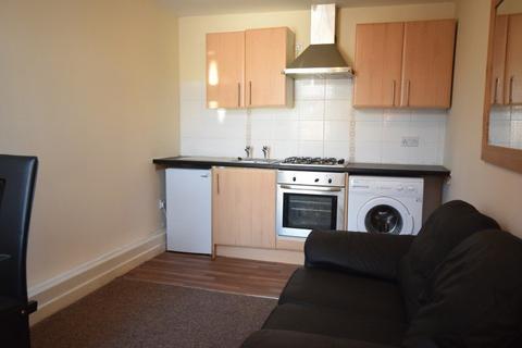 1 bedroom flat to rent, Langworthy Road, Salford, M6 5PP