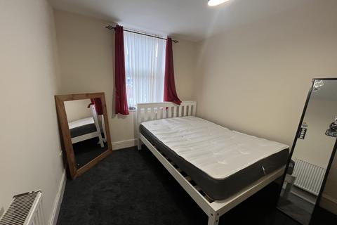 1 bedroom apartment to rent, Langworthy Road, Salford, M6 5PP