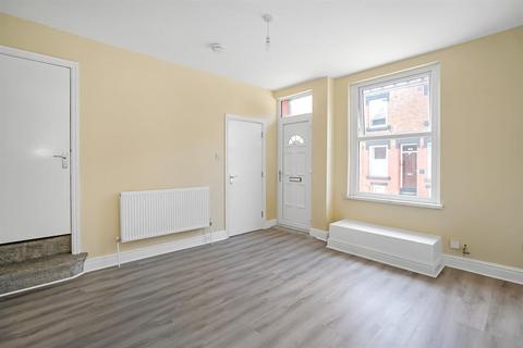 10 Thornville Grove, Leeds, LS6 1JU