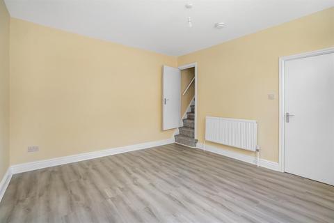 10 Thornville Grove, Leeds, LS6 1JU