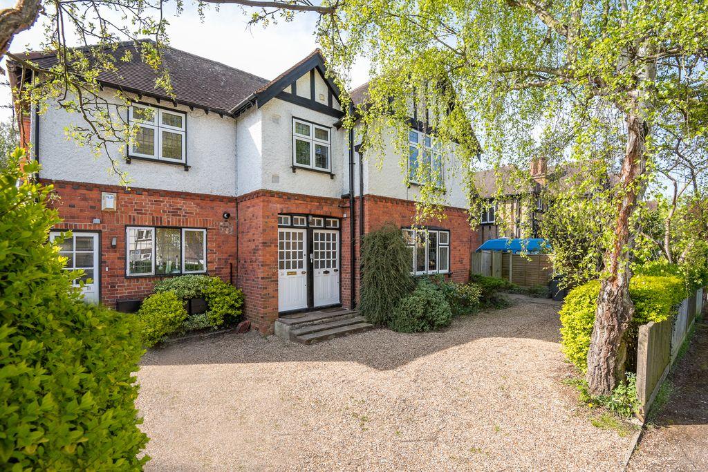 Keble Road, Maidenhead SL6 6BB 2 bed £325,000