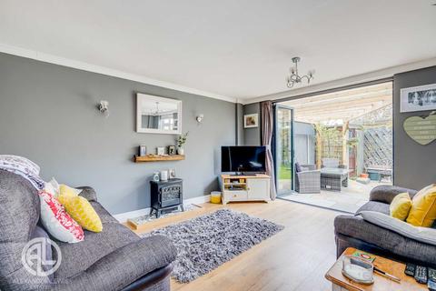 2 Pyms Close, Letchworth Garden City, SG6 1DP