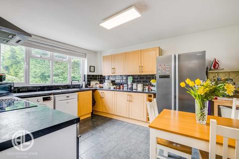 2 Pyms Close, Letchworth Garden City, SG6 1DP