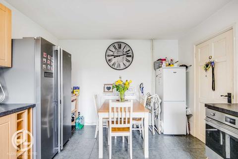2 Pyms Close, Letchworth Garden City, SG6 1DP