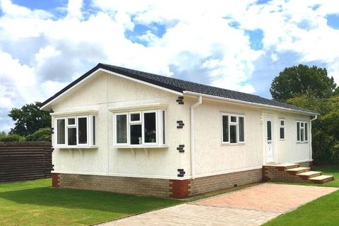 2 bedroom park home for sale - Blueleighs Residential Park, Ipswich, Suffolk