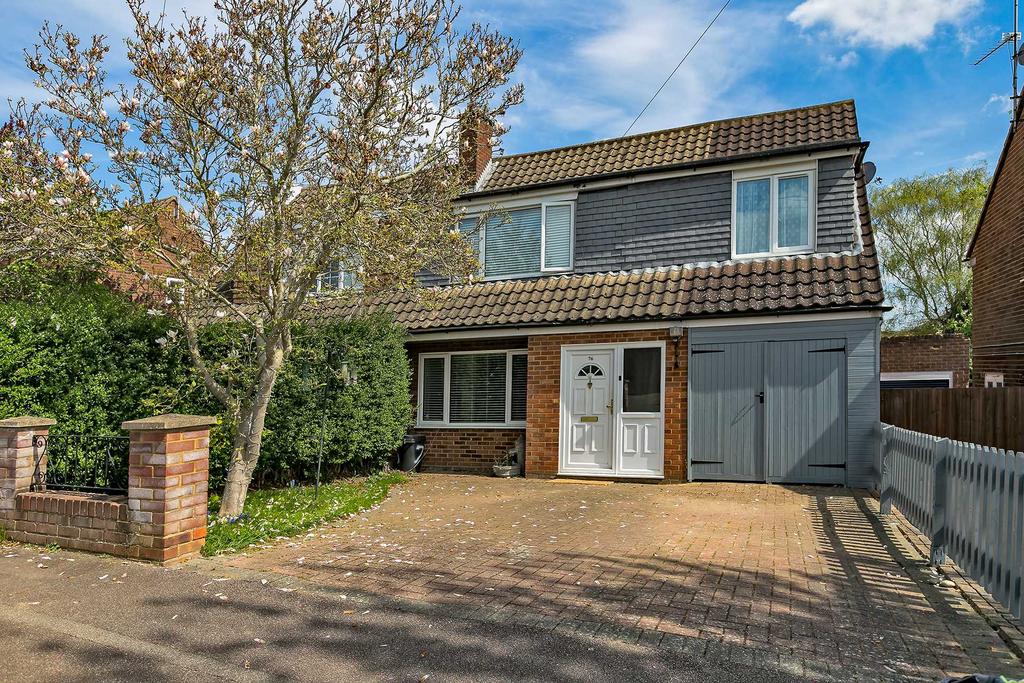 Milton Grove, Bletchley 4 bed semidetached house £400,000