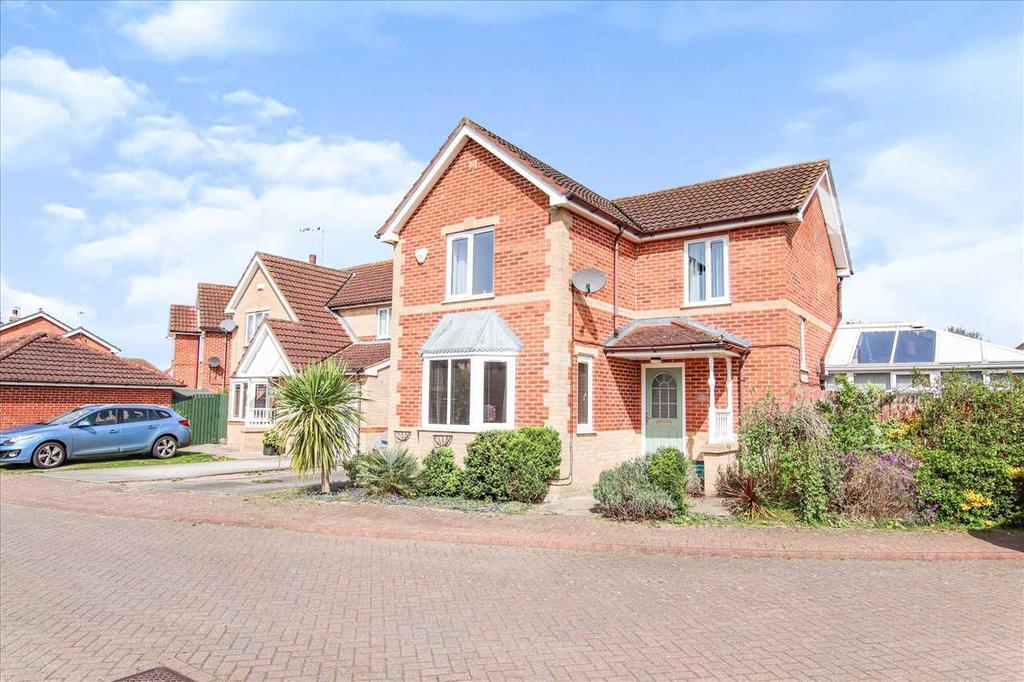 Darwin Close, Waddington, Waddington 3 bed detached house £260,000