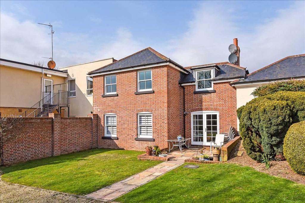 Little Abshot Road, Titchfield Common 2 bed apartment for sale £325,000