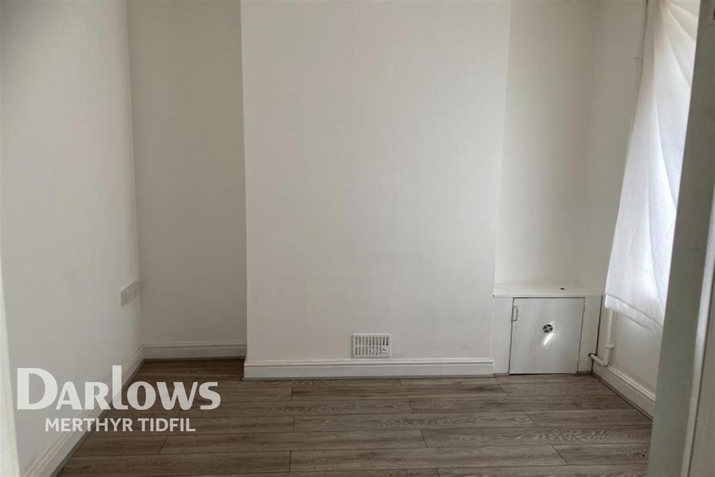 Upper Adare Street, Pontycymer 3 bed terraced house £600 pcm (£138 pw)