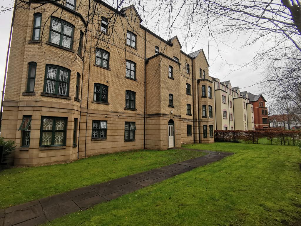 Hadfield Close, Vitoria Park, M14 5LY 2 bed apartment £875 pcm (£202 pw)