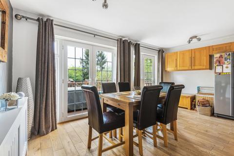 205 White Horse Hill, Chislehurst, BR7 6DH