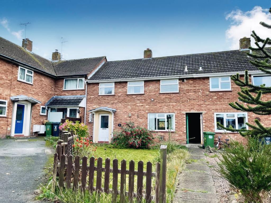 35 The Close, Eckington, Nr Pershore... 3 bed terraced house £175,000