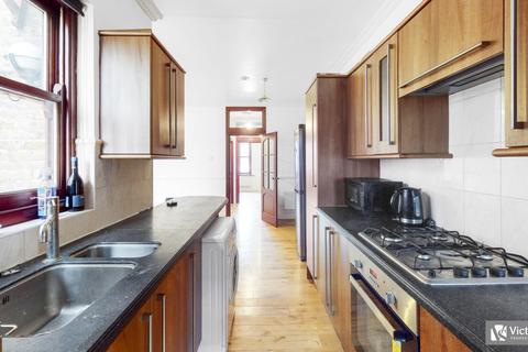 2 bedroom apartment to rent - Whitechapel Road, Whitechapel, London, E1