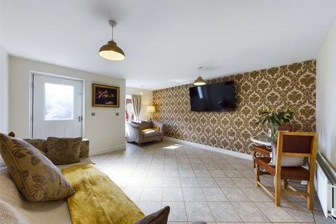 4 bedroom semi-detached house for sale - Bevington Court, Layland Walk, Worcester, Worcestershire, WR5