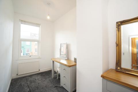 77 Duncan Road, Sheffield, S10 1SN