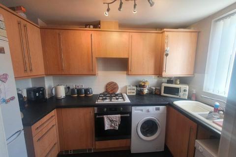 2 bedroom townhouse to rent, Hardwicke Close, Grantham, NG31