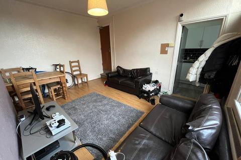 4 bedroom terraced house for sale - Royal Park Grove, Leeds, West Yorkshire, LS6
