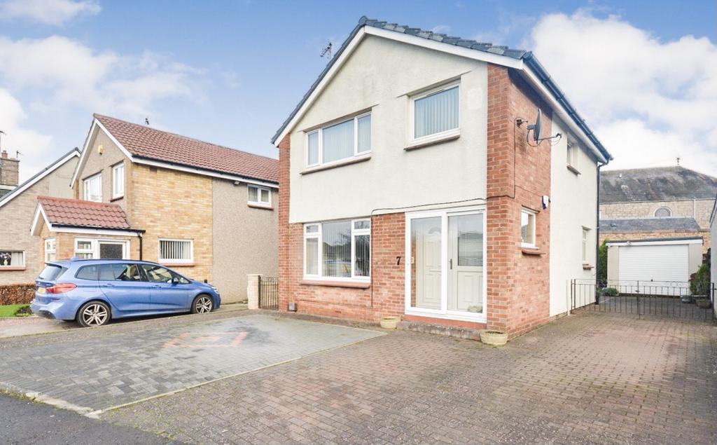 7 Mayburn Loan, Loanhead, Midlothian... 3 bed detached house £280,000