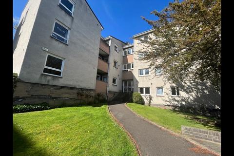 3 bedroom flat to rent, West Court, Ravelston House Park, Ravelston, Edinburgh, EH4