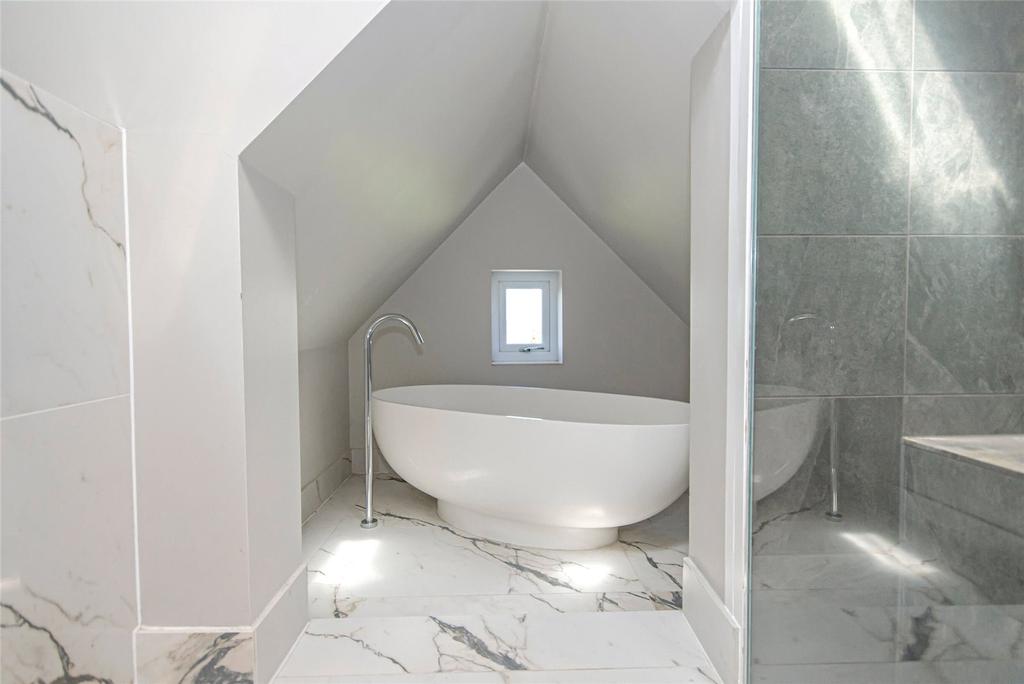 Bedroom 5 En-Suite C